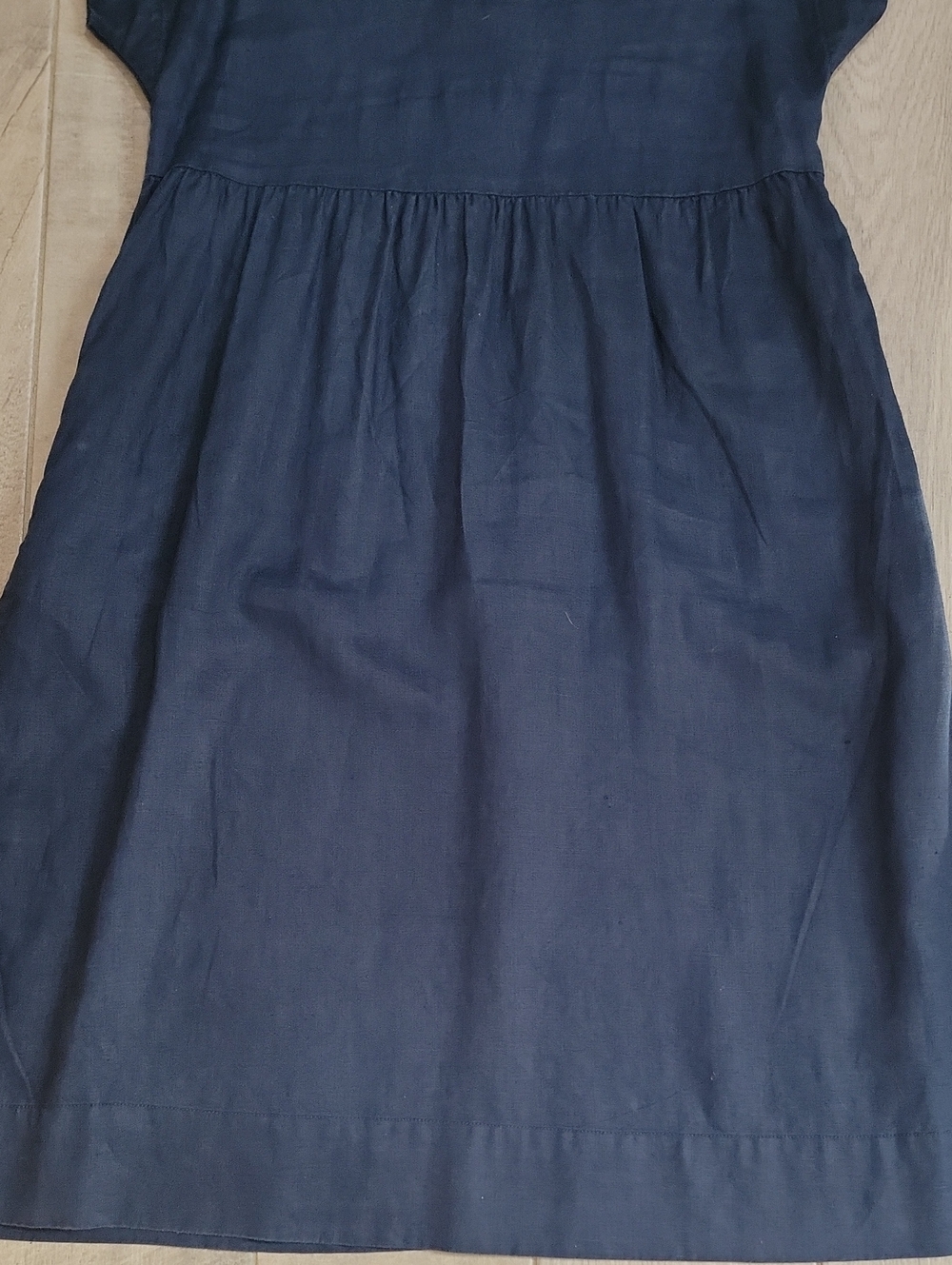 The Craft Dress in Linen - Picture 13 of 16